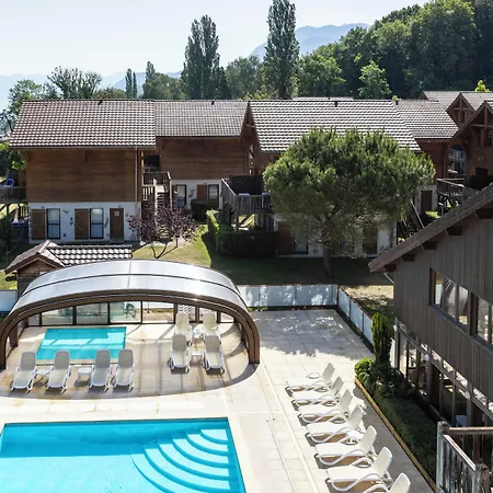 Résidence Odalys Les Chalets d'Evian-2