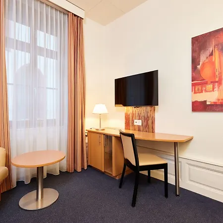 Central City Hotel Rochat-2
