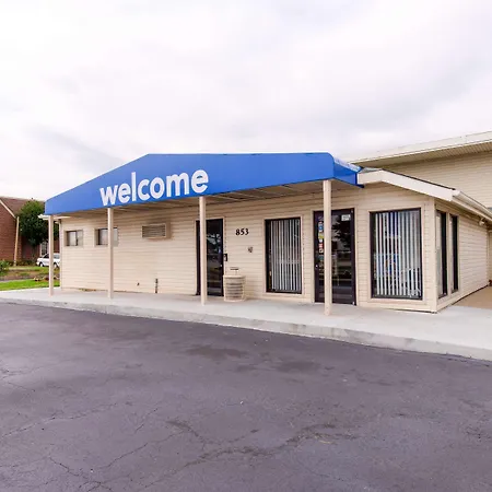 Travelodge By Wyndham Norfolk Airport-3