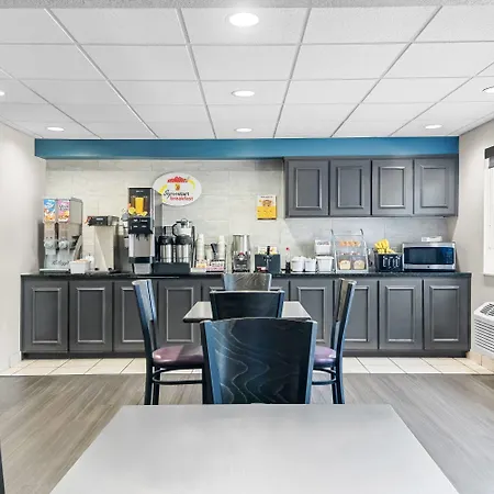 Super 8 By Wyndham Weatherford-3