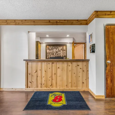 Super 8 By Wyndham Arcata-3