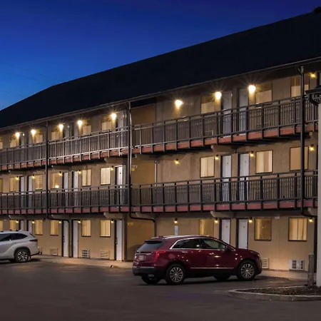 Super 8 By Wyndham Vandalia/Dayton International Airport-3