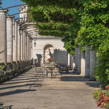 Chateau De Rochecotte-3