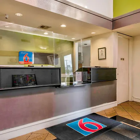 Studio 6-San Antonio, Tx - Airport-2