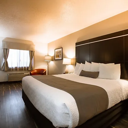 Ten Pin Inn & Suites-3
