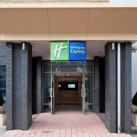Holiday Inn Express Leeds City Centre By Ihg-2