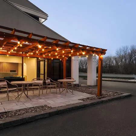 Baymont By Wyndham Mankato-2