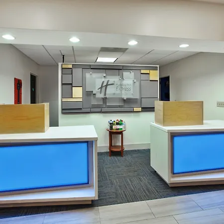 Holiday Inn Express Hotel & Suites Manchester Conference Center By Ihg-3