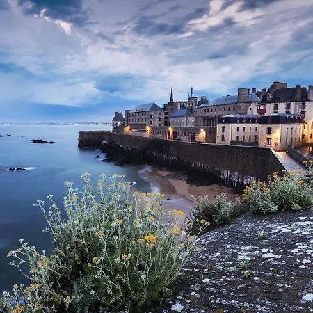The Originals Boutique, Hôtel des Marins, Saint-Malo (Inter-Hotel)-2