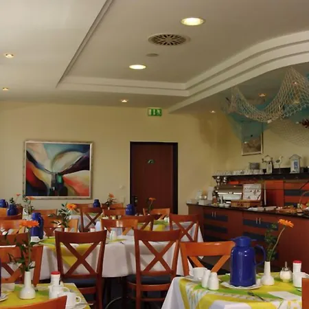 IntercityHotel Stralsund-3