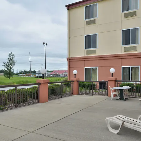 Red Roof Inn Clyde-3