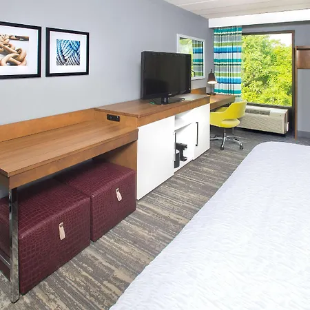 Hampton Inn & Suites Annapolis-3