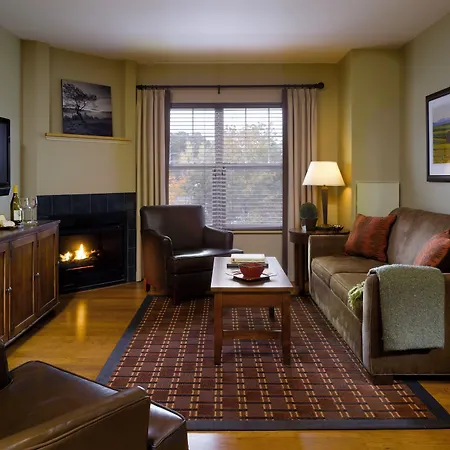 Green Mountain Suites Hotel-3