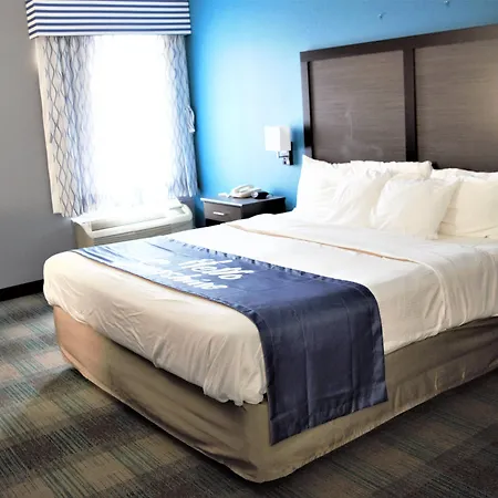 Days Inn By Wyndham Montgomery-2