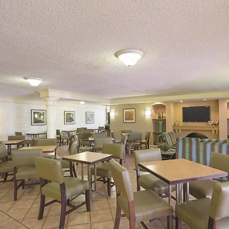 La Quinta Inn By Wyndham San Diego Chula Vista-3