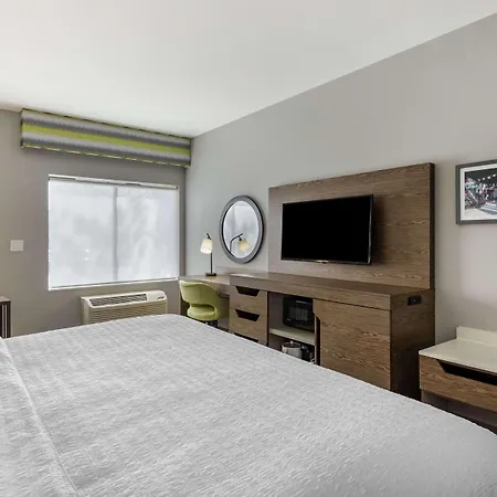 Hampton Inn Fort Collins-3