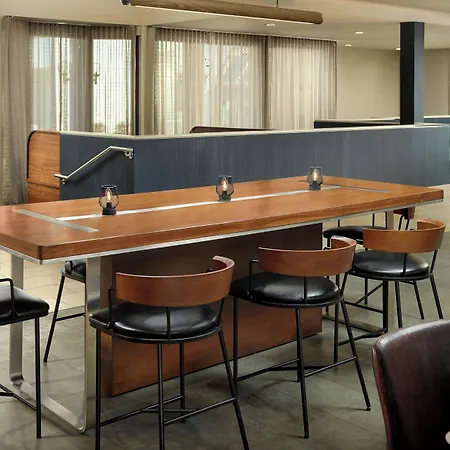 Courtyard By Marriott Birmingham Homewood-2