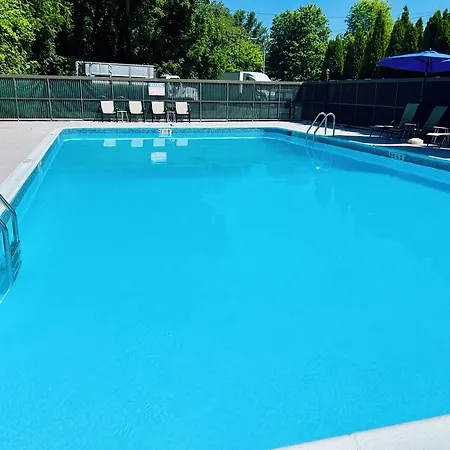 Comfort Inn & Suites Danbury-Bethel-3