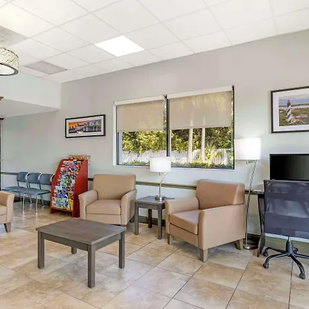 Quality Inn & Suites St Augustine Beach Area-2