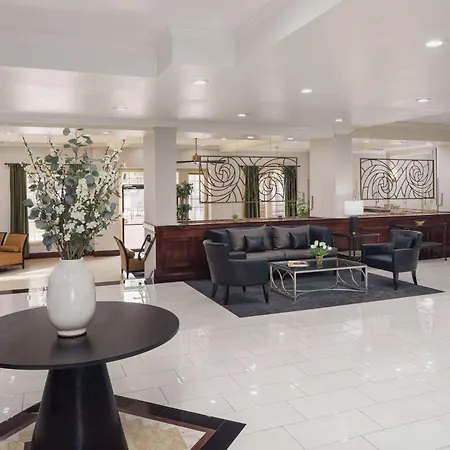Wyndham Tucson Airport Hotel & Conference Center-3