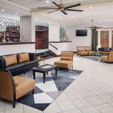 Wyndham Tucson Airport Hotel & Conference Center-2