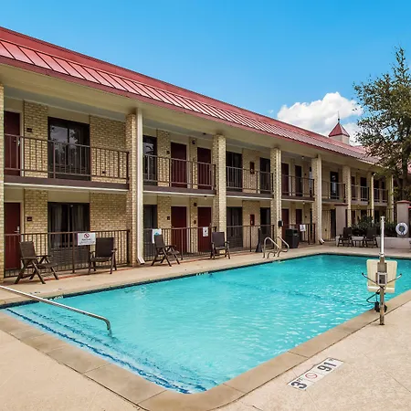 Red Roof Inn Plus+ Dallas - Addison-2