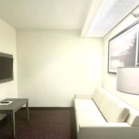 Ramada By Wyndham Columbia-2