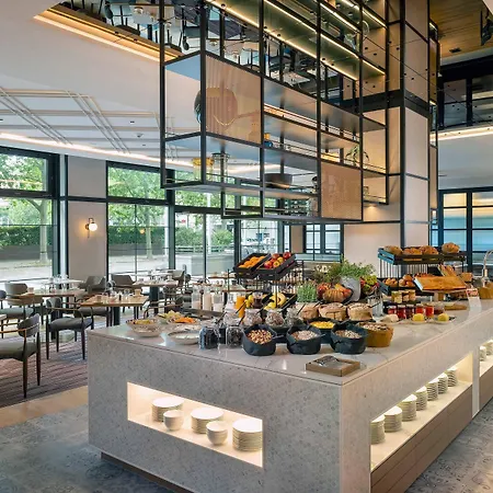 Doubletree By Hilton Berlin Ku'Damm-3