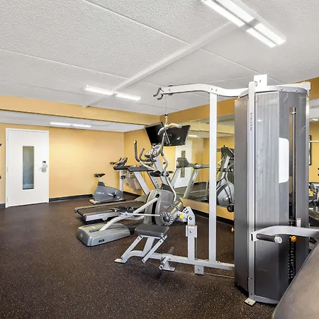 Best Western Luxbury Inn Fort Wayne-3
