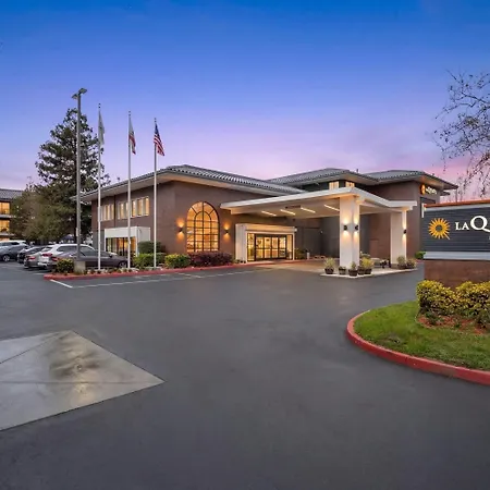 La Quinta By Wyndham Oakland - Hayward-3