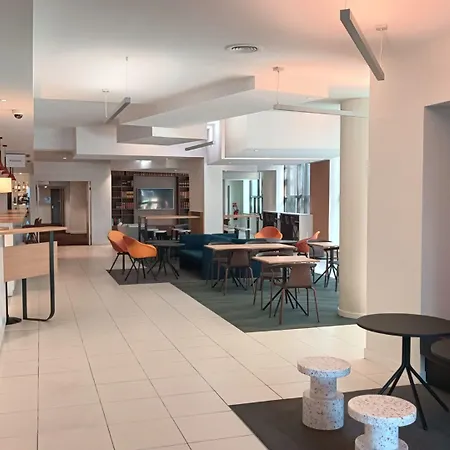 Holiday Inn Express Lille Centre By Ihg-2
