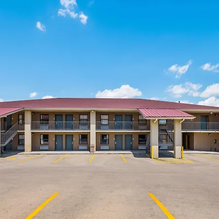 Quality Inn & Suites Hot Springs-Lake Hamilton-3