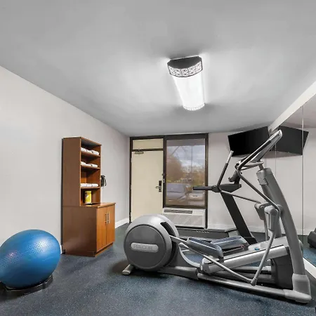 Days Inn By Wyndham Raleigh Midtown-2