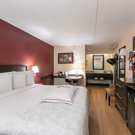 Red Roof Inn Plus+ Baltimore North - Timonium-3