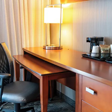 Courtyard By Marriott Nashua-3