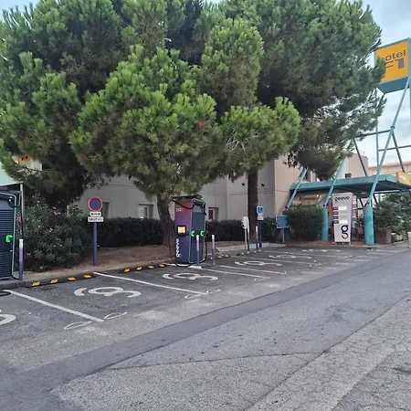hotelF1 Villeneuve Loubet-2