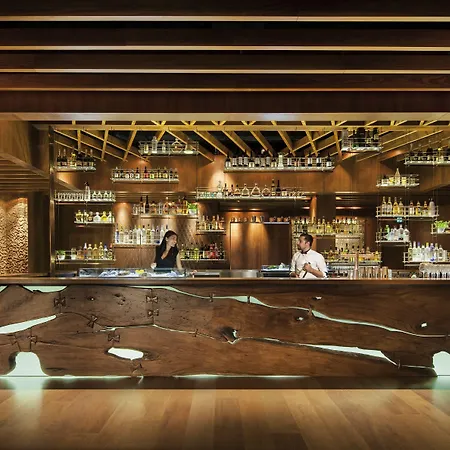 Four Seasons Hotel Sydney-3