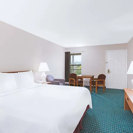 Days Inn By Wyndham Wytheville-2