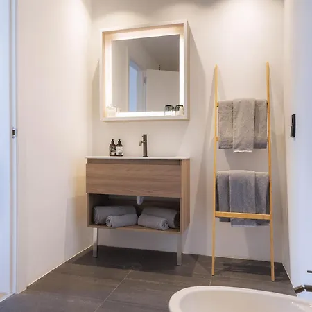 Innside By Melia Barcelona Aeropuerto-3