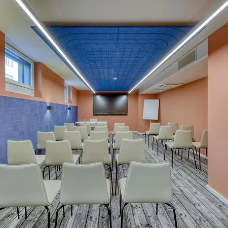 Ibis Styles Zurich City Center-2