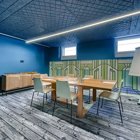 Ibis Styles Zurich City Center-3