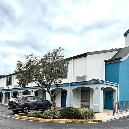Baymont By Wyndham Newark/Wilmington/Mall Area-3