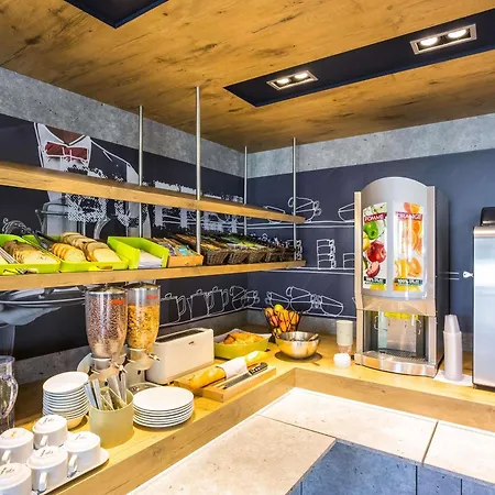 ibis Budget Pau Est-2