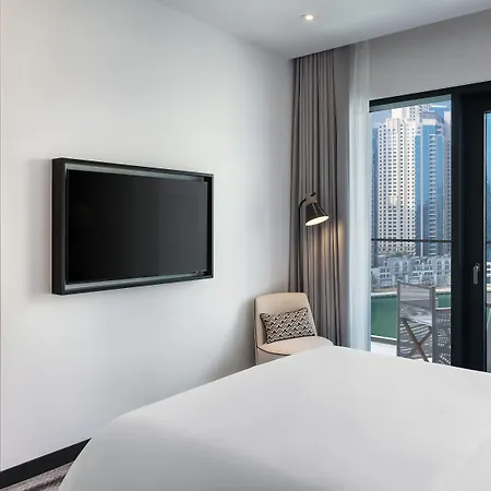 Vida Dubai Marina & Yacht Club-2