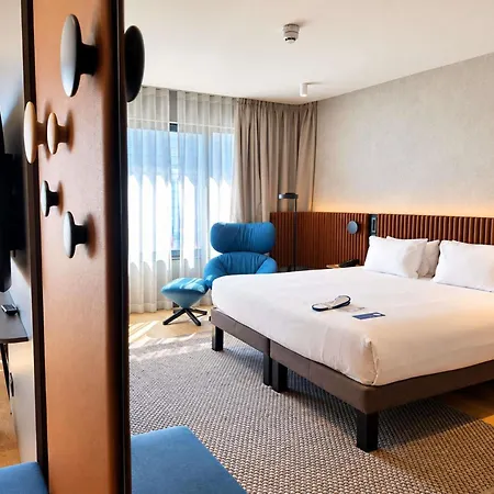 Novotel Madrid Feria And Airport-3