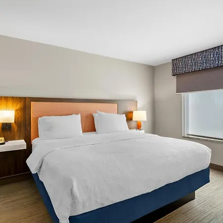 Hampton Inn & Suites Murfreesboro-2