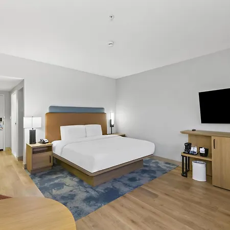 Hampton Inn & Suites Lancaster-3