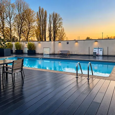Golden Tulip Roissy Saint Witz-2