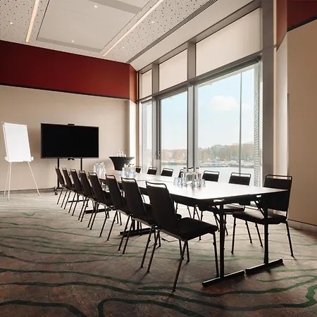 Doubletree By Hilton Amsterdam Centraal Station-3