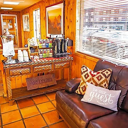 Big Horn Lodge, A Dazzler Select By Wyndham-3